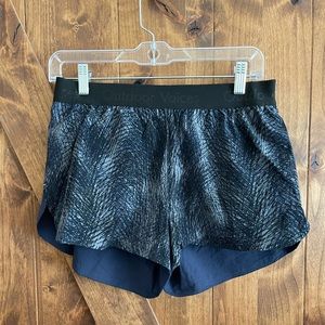 Outdoor Voices Relay Short